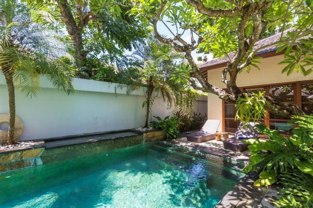 Villa Aisha Sanur  Luaran gambar